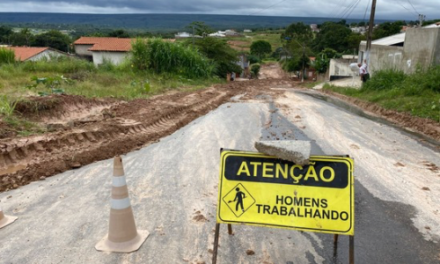 Prefeitura de Caldas Novas garante reconstrução de asfalto danificado pelas chuvas