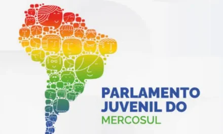 Estudantes de Goiás disputam participação no Parlamento Juvenil do Mercosul