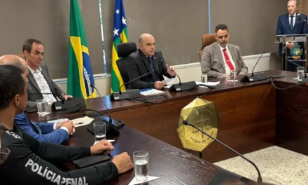 Polícia Penal assina protocolo para fomentar empregos no sistema penitenciário