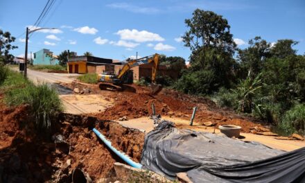 Governo de Caldas Novas inicia a reconstrução do bueiro da Avenida Araxá